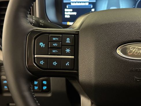 New 2026 Ford F250 Platinum image 37