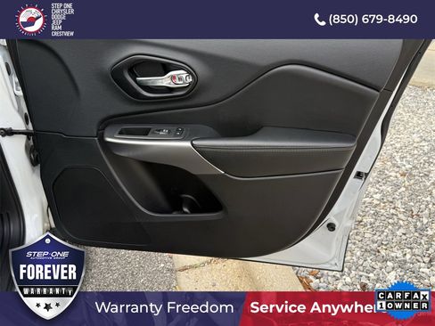 Used 2022 Jeep Cherokee Limited image 39