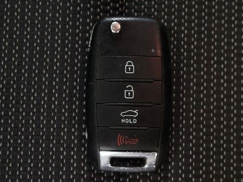 Used 2017 Kia Forte LX FWD image 32
