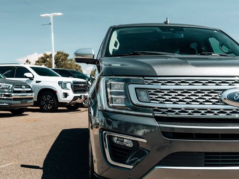 Used 2019 Ford Expedition Max Platinum AWD/4WD image 9