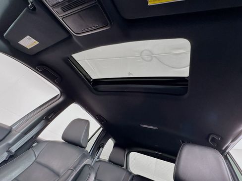 Used 2023 Honda Passport EX-L image 15