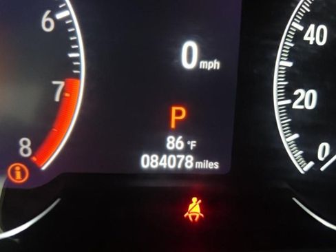 Used 2022 Honda Accord Touring image 6
