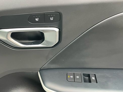 Certified 2025 Kia K4 GT-Line w/ GT-Line Premium Package image 13