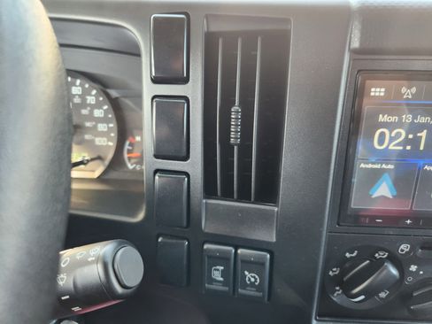 New 2024 Chevrolet Low Cab Forward image 21