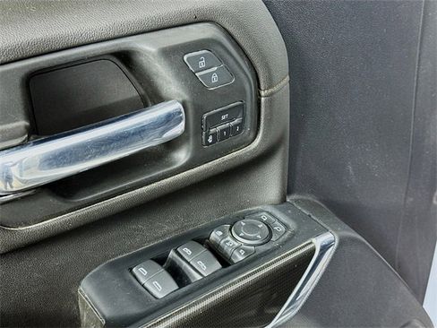 Used 2023 GMC Sierra 3500 AT4 w/ AT4 Premium Plus Package image 19