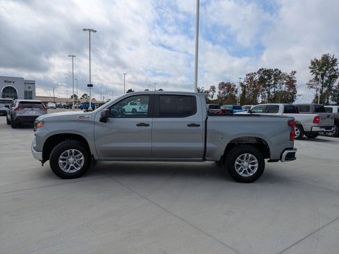 Used 2025 Chevrolet Silverado 1500 W/T w/ WT Value Package image 4