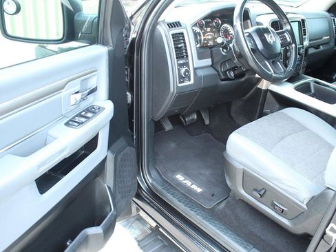 Used 2017 RAM 1500 Big Horn AWD/4WD image 17