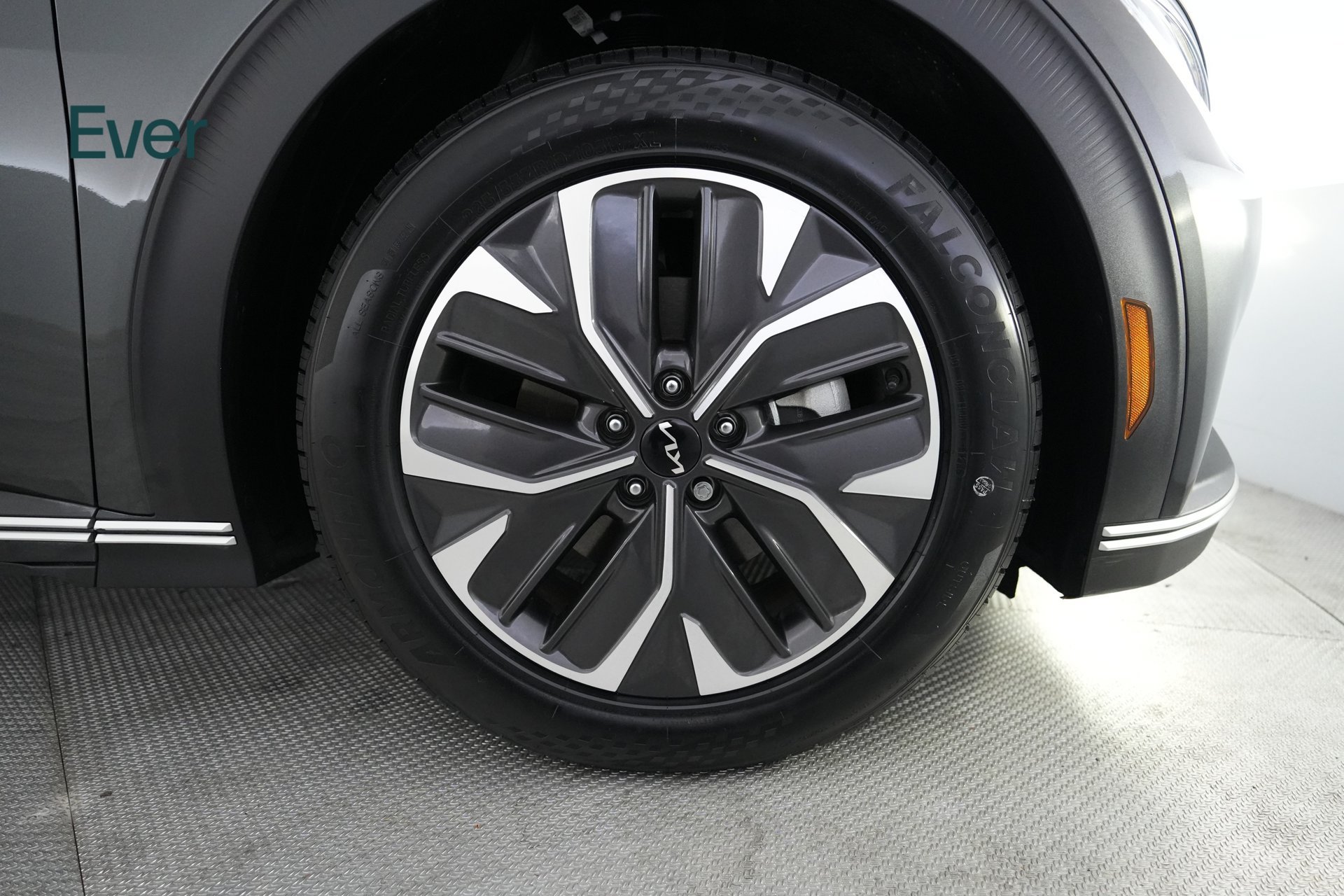 Used 2024 Kia EV6 Light RWD image 20