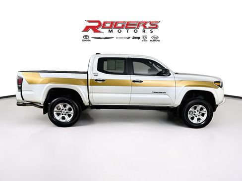 Certified 2021 Toyota Tacoma Limited w/ Nightshade Package AWD/4WD image 14