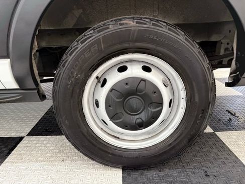 Used 2021 Ford Transit 150 Low Roof RWD image 11
