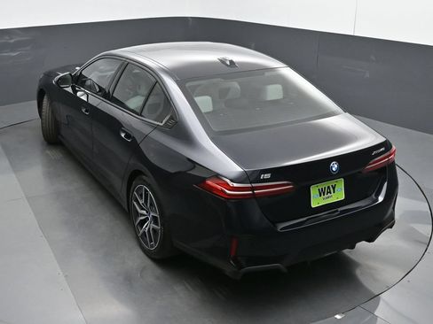 Used 2025 BMW i5 xDrive40 w/ M Sport Package AWD/4WD image 47