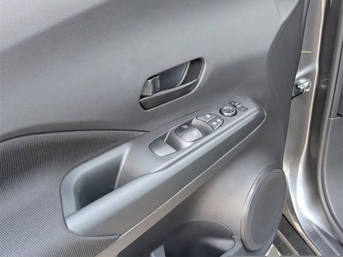 New 2025 Nissan Kicks Play S image 16