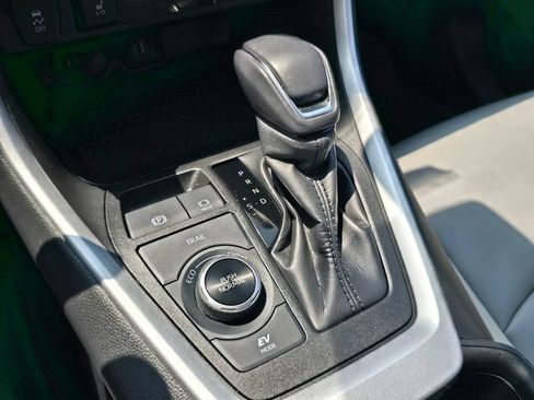Certified 2023 Toyota RAV4 XLE Premium AWD/4WD image 30