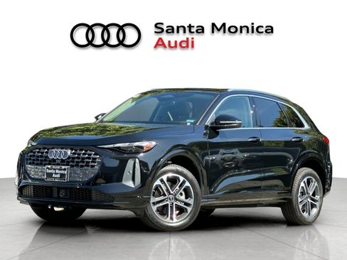 Used 2025 Audi Q5 Premium AWD/4WD image 1