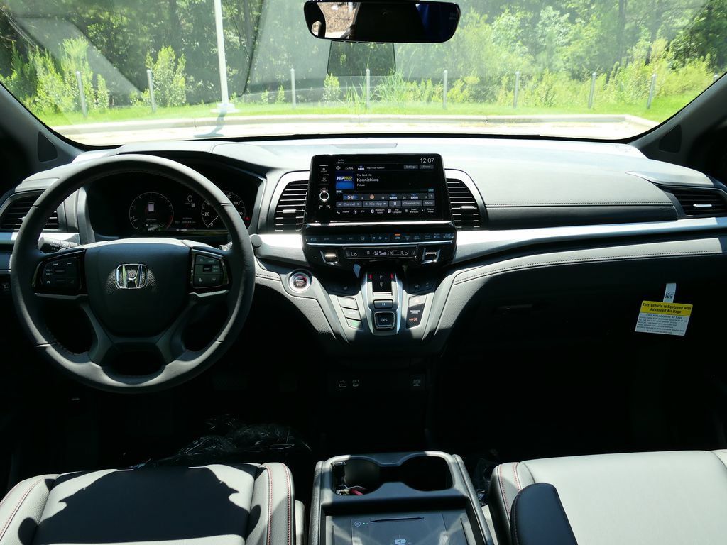 New 2026 Honda Odyssey Sport-L image 17