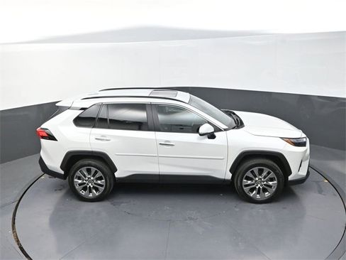 Used 2025 Toyota RAV4 Limited image 16