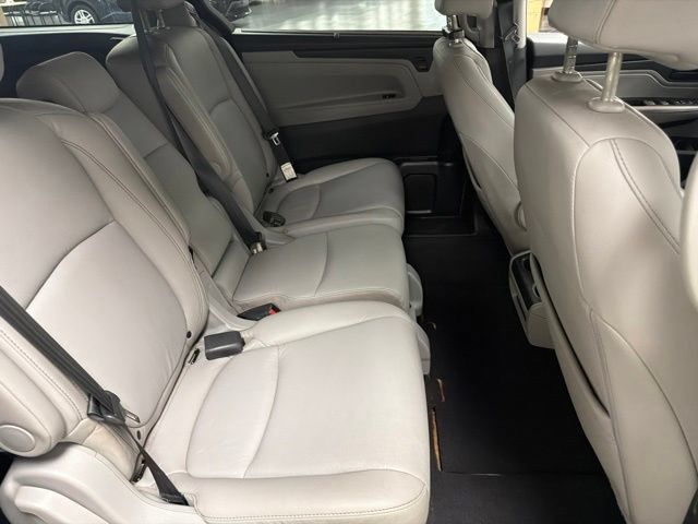 Used 2022 Honda Odyssey EX-L image 12