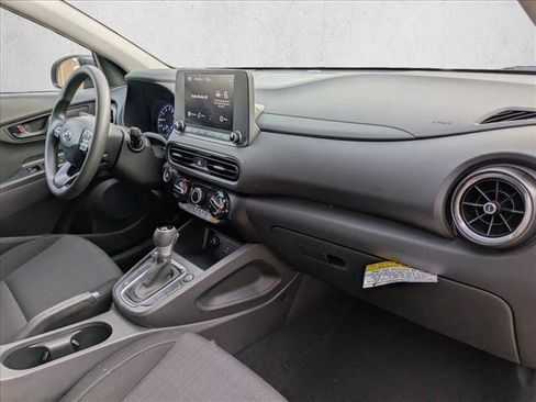 Used 2023 Hyundai Kona SEL w/ Winter Weather Package image 20