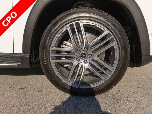 Certified 2025 Mercedes-Benz GLS 450 4MATIC image 11