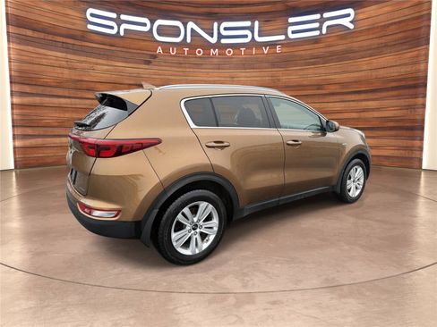 Used 2019 Kia Sportage LX w/ LX Popular Package image 7