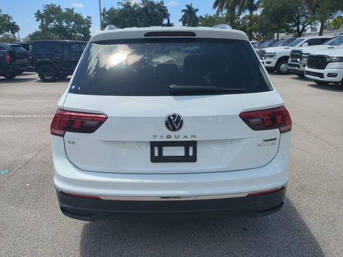 Used 2022 Volkswagen Tiguan SE image 7