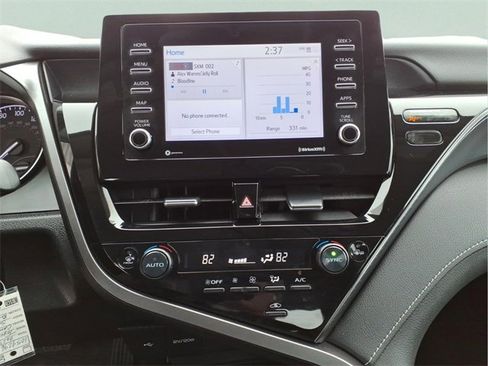 Used 2023 Toyota Camry SE image 20