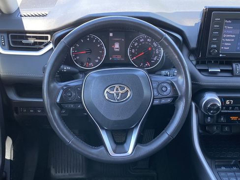 Used 2020 Toyota RAV4 XLE Premium AWD/4WD image 10