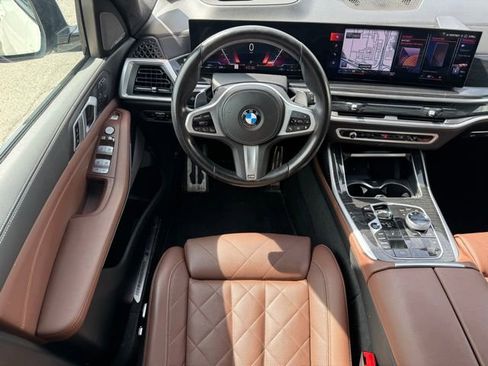 Certified 2023 BMW X7 xDrive40i w/ M Sport Package image 21