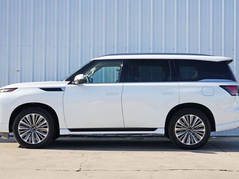 Used 2025 INFINITI QX80 Sensory image 9