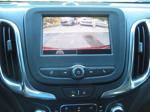 Used 2024 Chevrolet Equinox LT FWD image 26