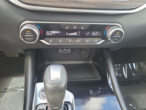 Used 2021 Nissan Altima 2.5 SL FWD image 30