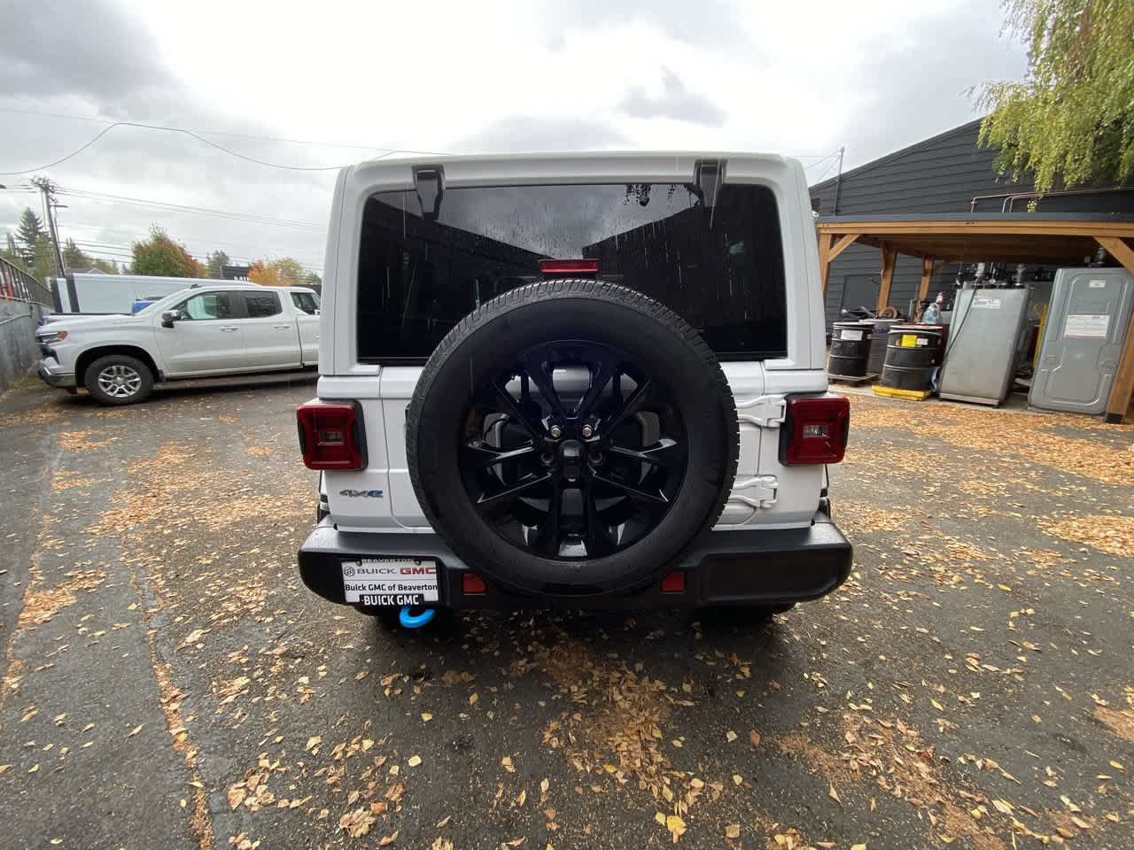 Used 2024 Jeep Wrangler Unlimited Sahara AWD/4WD image 5