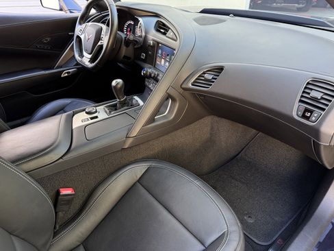 Used 2016 Chevrolet Corvette Z06 w/ 3LZ Preferred Equipment Group image 17