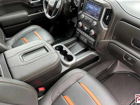 Certified 2022 GMC Sierra 2500 AT4 w/ AT4 Premium Plus Package image 18