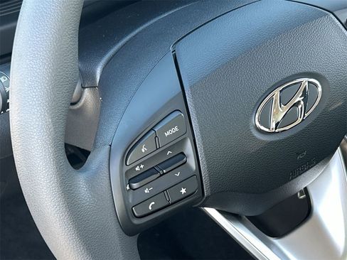 New 2026 Hyundai Venue SE image 22