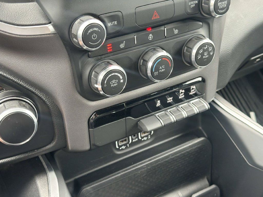 Used 2024 RAM 1500 Big Horn AWD/4WD image 27