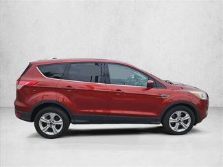 Used 2016 Ford Escape SE FWD video 4