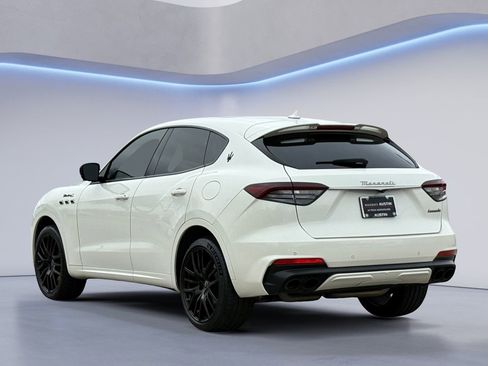 Used 2022 Maserati Levante Modena S image 7