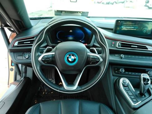 Used 2019 BMW i8 Roadster image 3