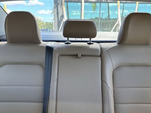 Used 2021 Volkswagen Jetta SE image 19