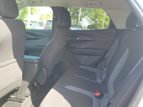 Used 2022 Chevrolet TrailBlazer LT w/ Convenience Package image 13