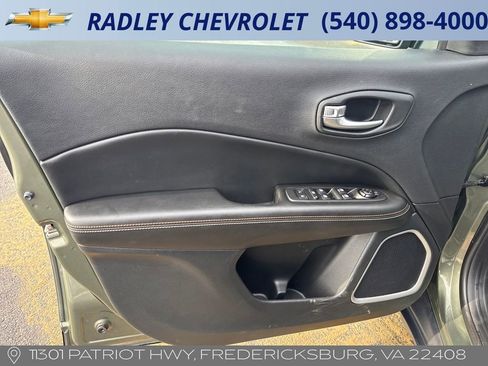 Used 2019 Jeep Compass Latitude w/ Popular Equipment Group image 5