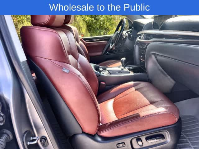 Used 2017 Lexus LX 570 4WD w/ Luxury Package image 12