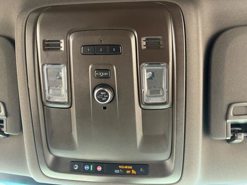 Used 2022 Chevrolet Tahoe LT AWD/4WD image 11