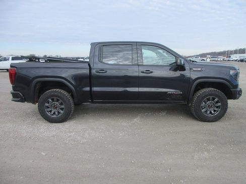 New 2026 GMC Sierra 1500 AT4X image 3