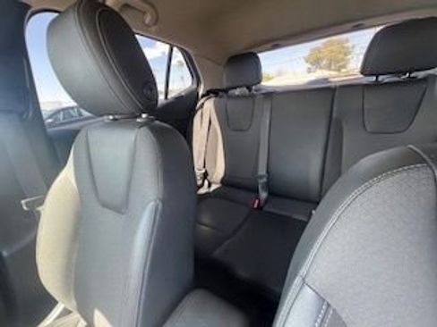 Used 2025 Buick Encore GX Preferred image 16