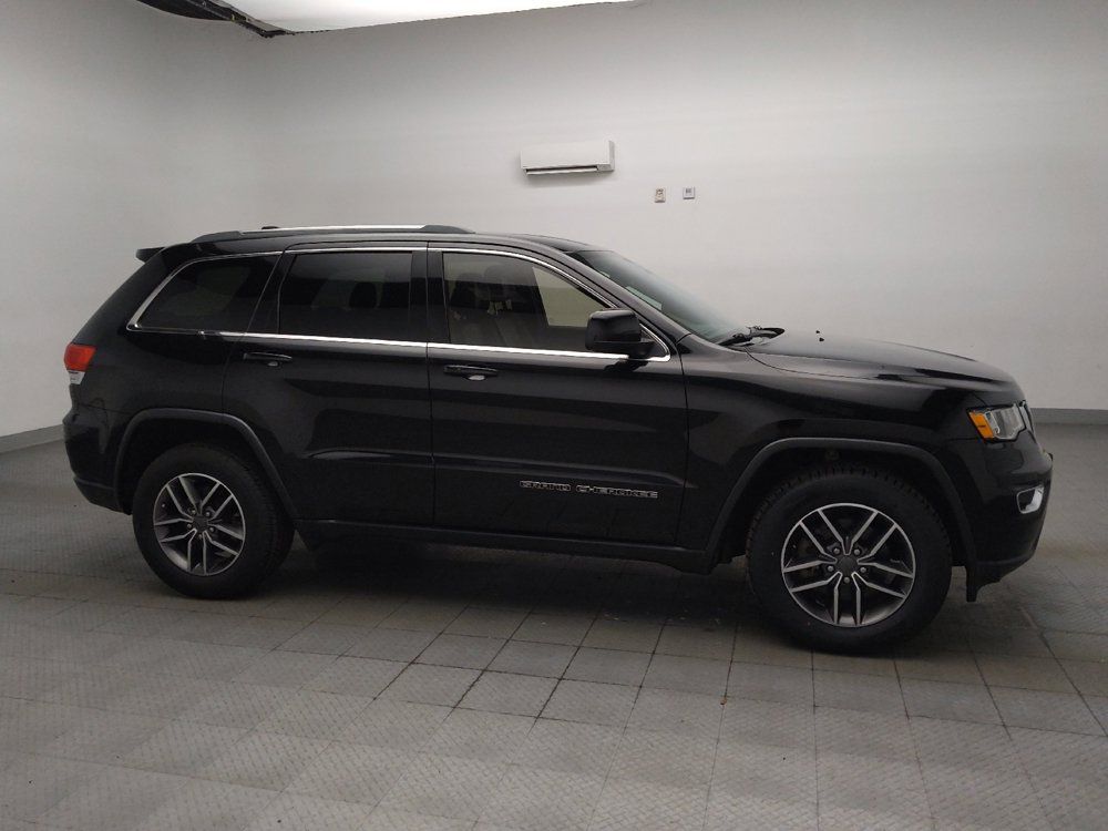 Used 2019 Jeep Grand Cherokee Laredo w/ Laredo X Package RWD image 13