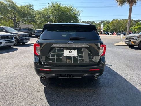 Used 2023 Ford Explorer XLT w/ Equipment Group 202A image 7