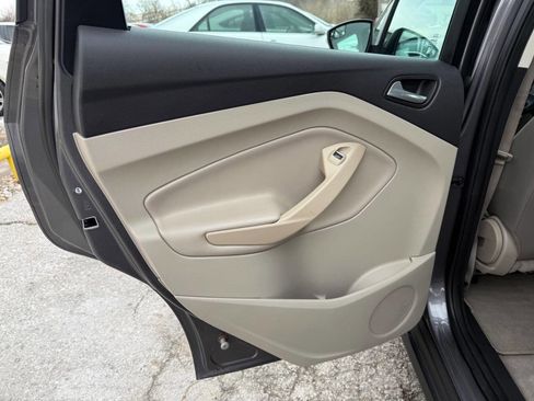 Used 2013 Ford C-MAX SE image 18