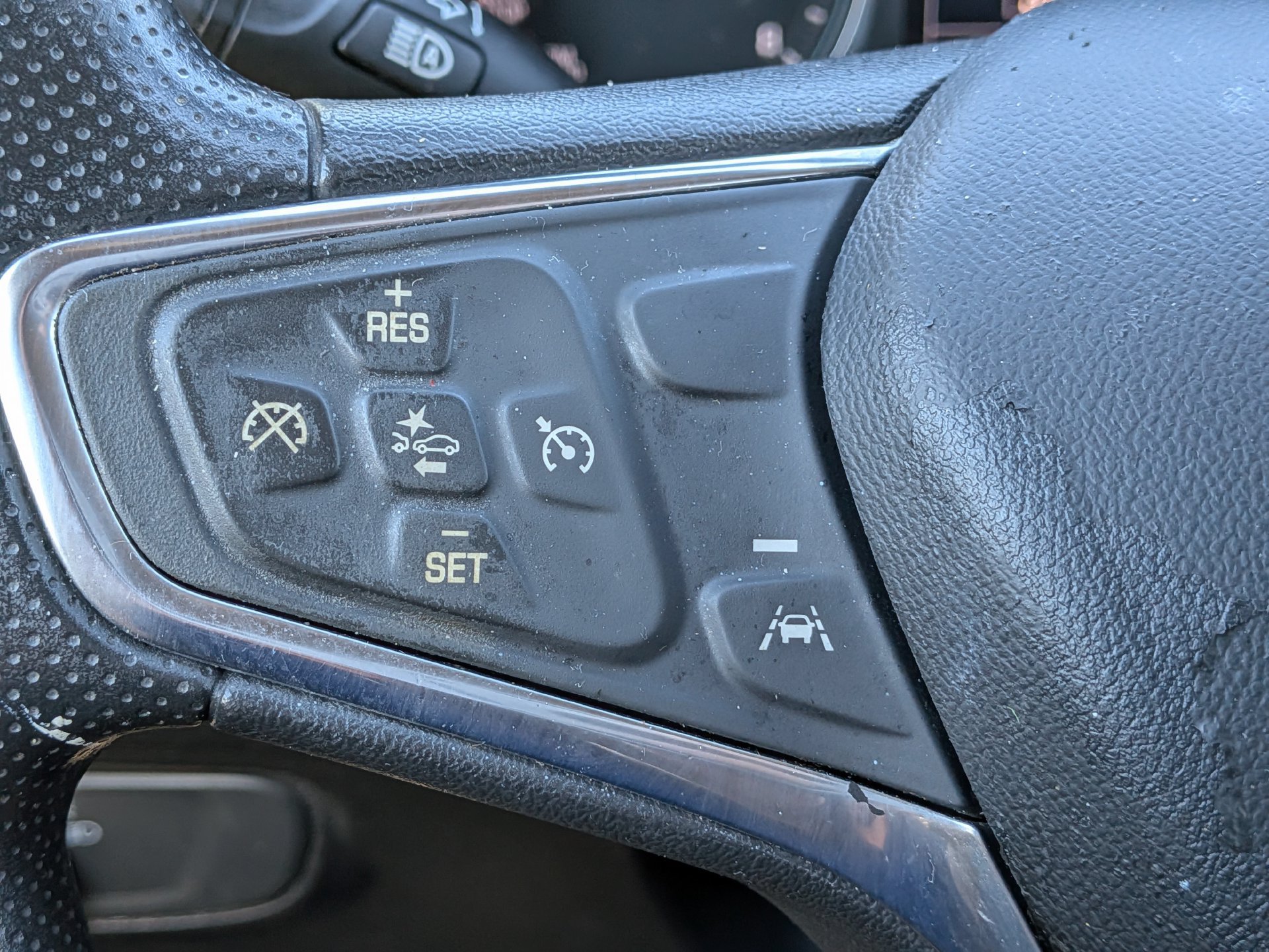 Used 2021 Chevrolet Equinox LT FWD image 26